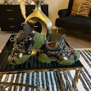 Gucci Sneakers with box